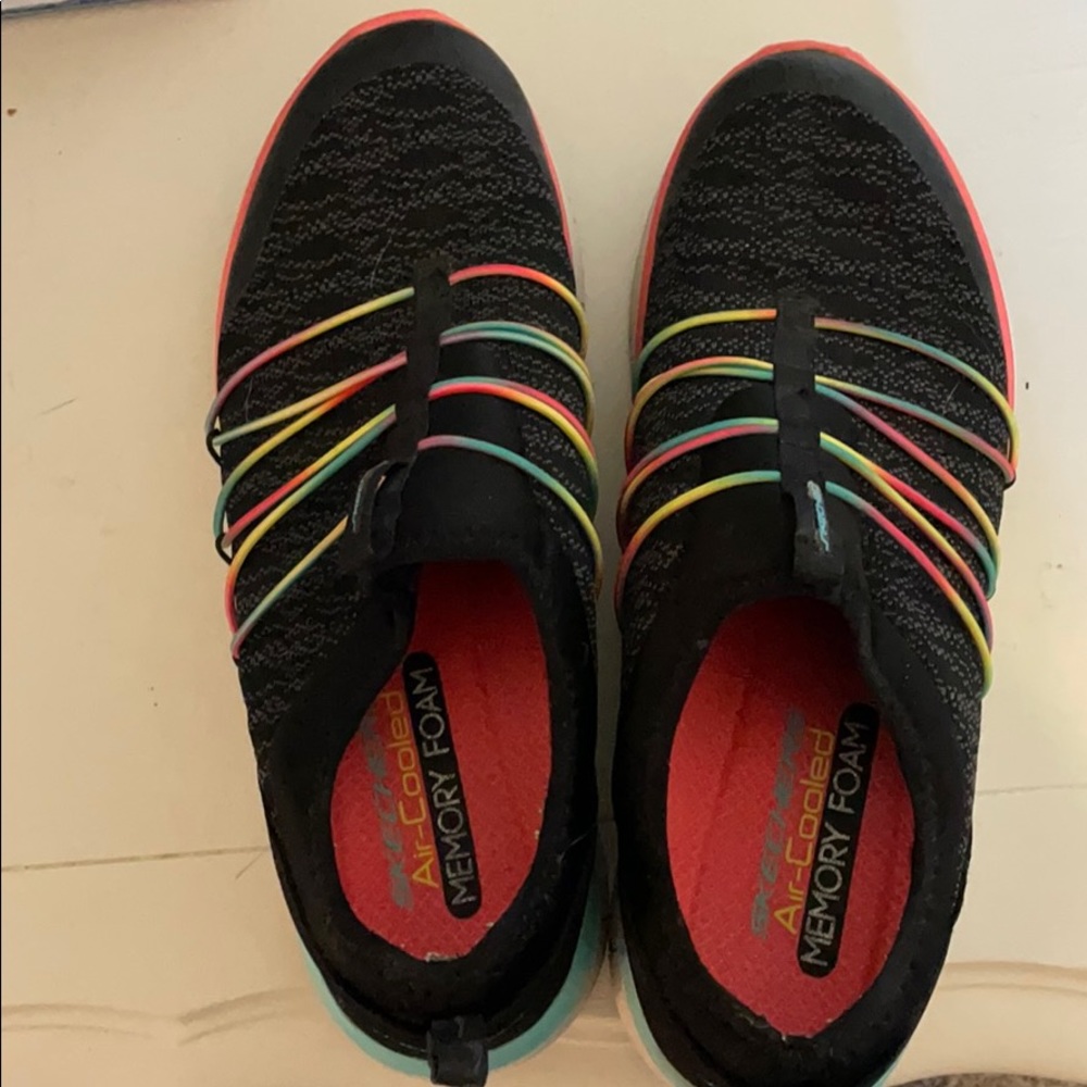 Women’s neon slip on Skechers sz 9.5